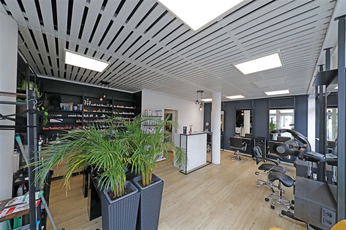 Immobilien-Richter: Sehr schöner Friseursalon zur Übernahme. 58 .
