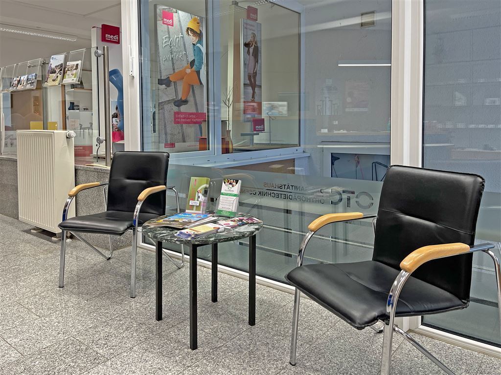 Immobilien Richter: Ihre neue Geschäftsadresse in Bestlage von Grevenbroich 1 Wartezone