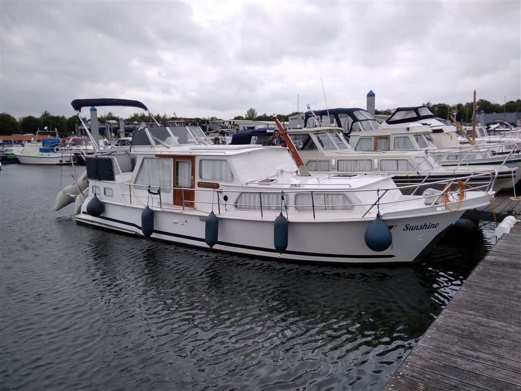 11 Meter Yacht