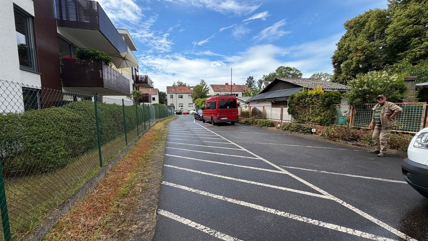 Außen Parkplatz