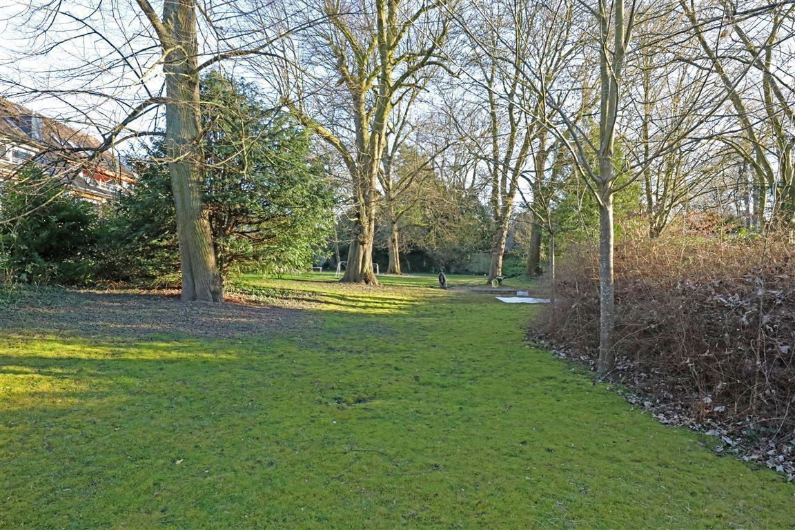 parkähnlicher Garten