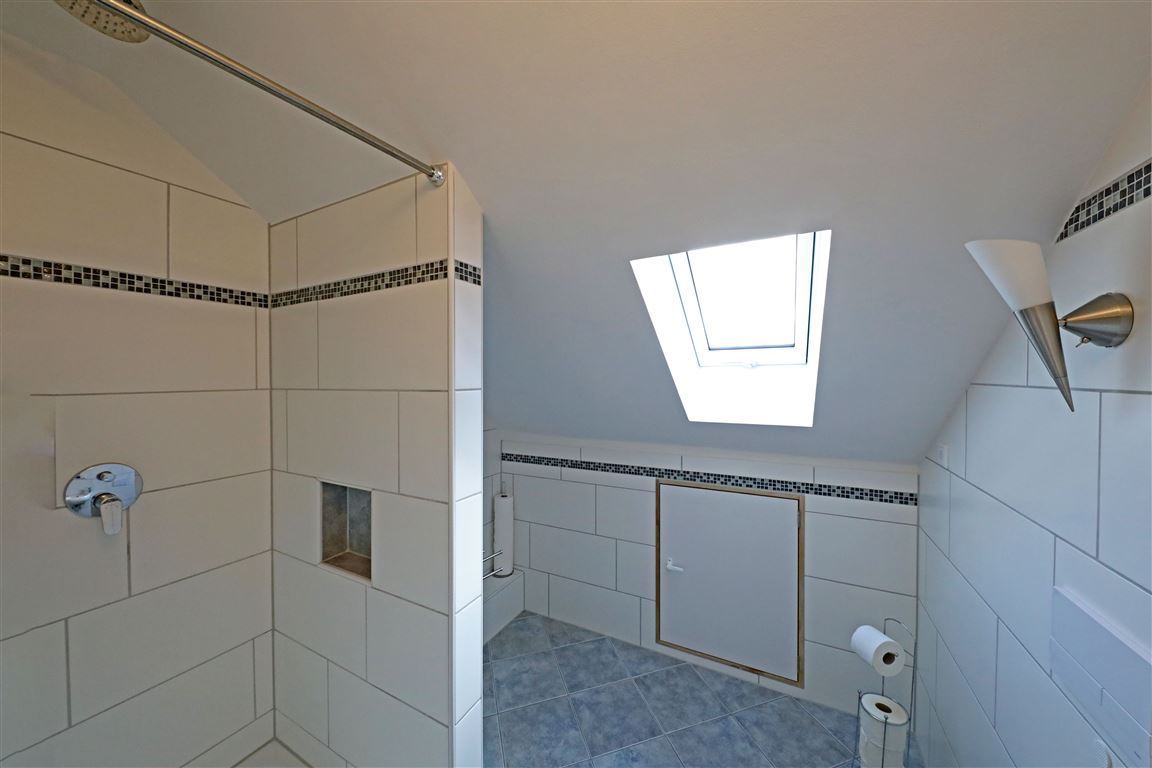 Bad Dachgeschoß