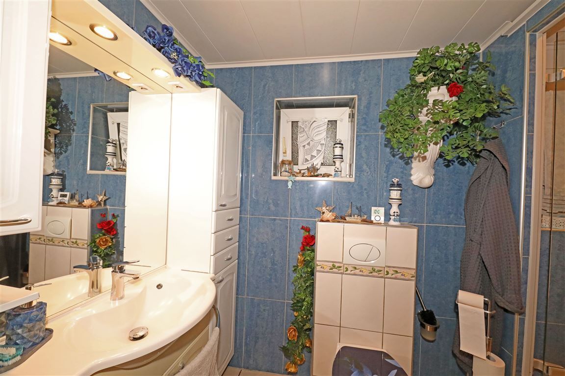 Bad mit Dusche
