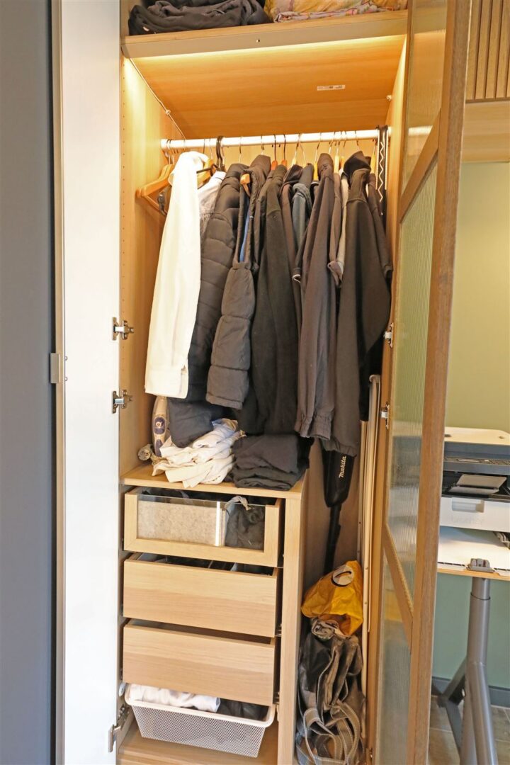 Kleiderschran k