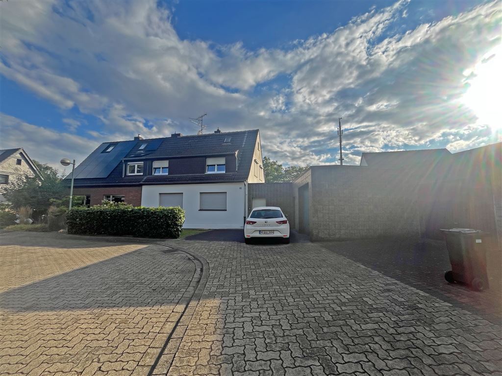 Haus mit Garage