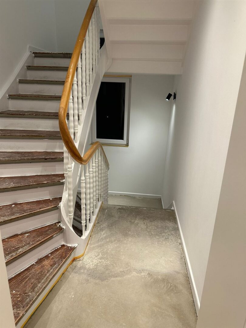 Treppenhaus wird gerade fertiggestellt