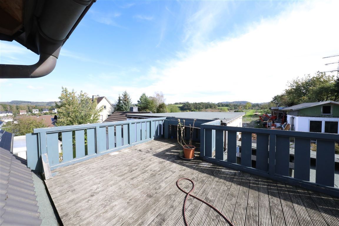 1.OG riesen Dachterrasse